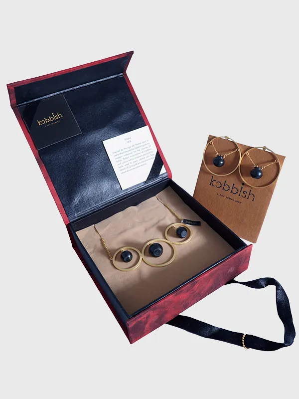 Handi Black Jewelry Set