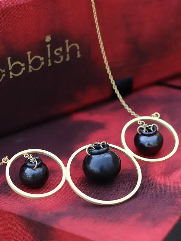 Handi Black Jewelry Set