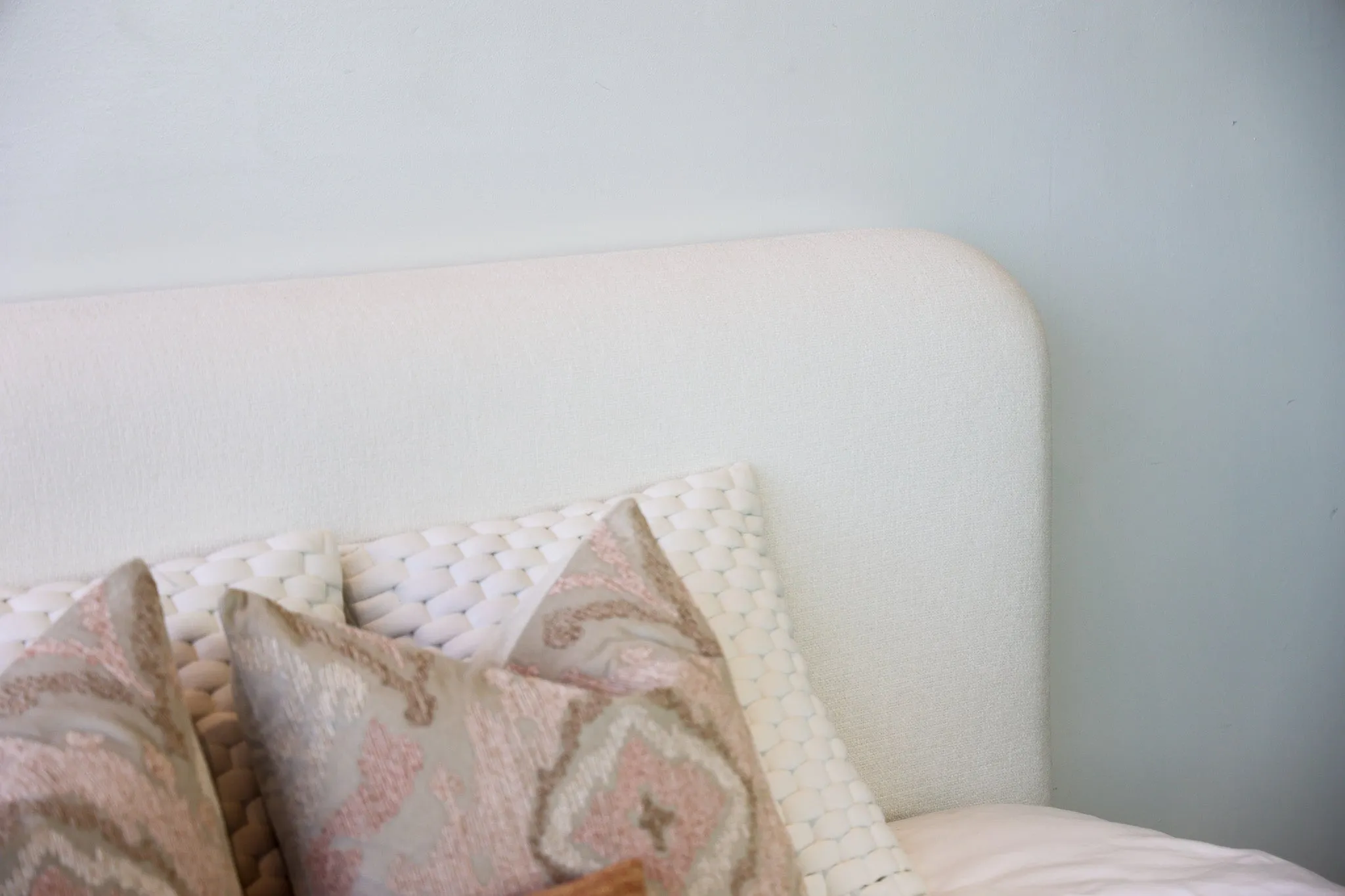 Winfield Cloud Bed